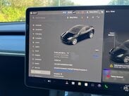 Tesla Model Y (Dual Motor) Long Range Auto 4WDE 5dr 19