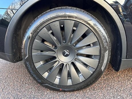 Tesla Model Y (Dual Motor) Long Range Auto 4WDE 5dr 74