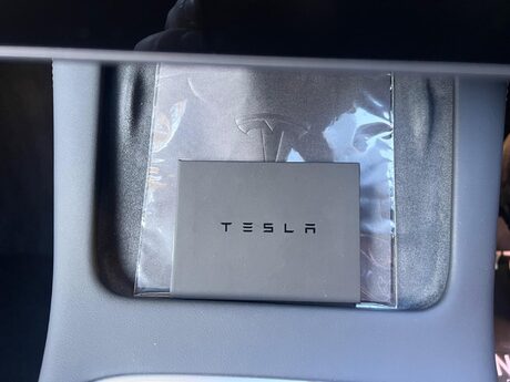 Tesla Model Y (Dual Motor) Long Range Auto 4WDE 5dr 41