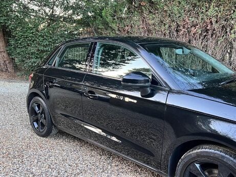 Audi A1 1.0 TFSI Sport Sportback S Tronic Euro 6 (s/s) 5dr 9