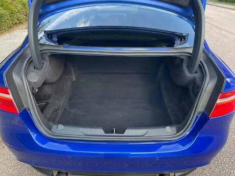 Jaguar XE 2.0i R-Sport Saloon 4dr Petrol Auto Euro 6 (s/s) (200 ps) 25