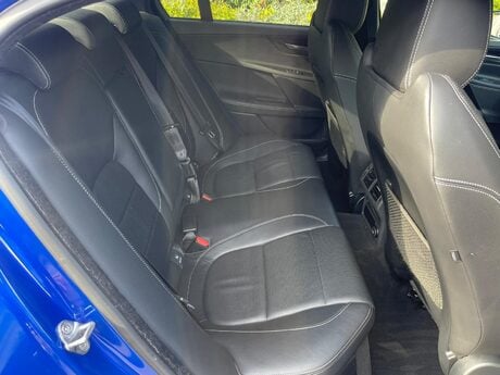 Jaguar XE 2.0i R-Sport Saloon 4dr Petrol Auto Euro 6 (s/s) (200 ps) 40