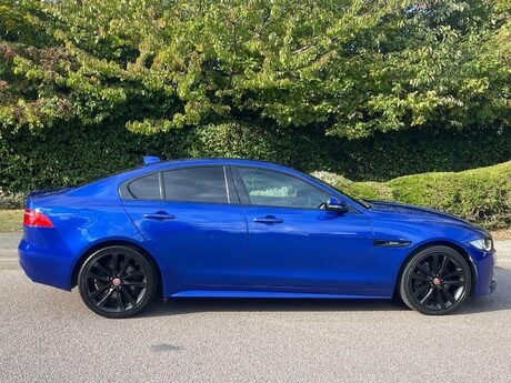 Jaguar XE 2.0i R-Sport Saloon 4dr Petrol Auto Euro 6 (s/s) (200 ps) 2