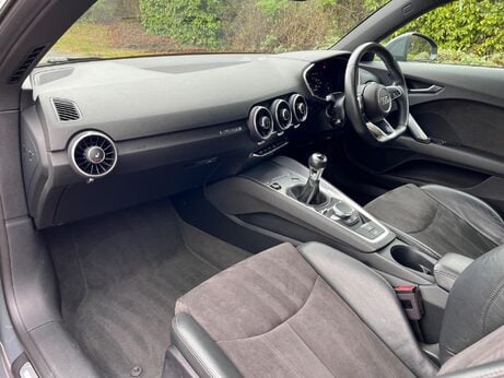 Audi TT 1.8 TFSI Sport Euro 6 (s/s) 3dr 20