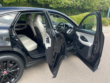 Jaguar E-Pace 2.0 D150 R-Dynamic S Auto AWD Euro 6 (s/s) 5dr 38