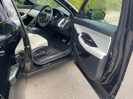 Jaguar E-Pace 2.0 D150 R-Dynamic S Auto AWD Euro 6 (s/s) 5dr 22