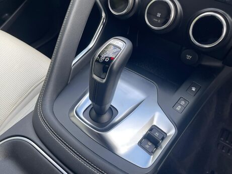 Jaguar E-Pace 2.0 D150 R-Dynamic S Auto AWD Euro 6 (s/s) 5dr 33