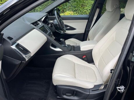 Jaguar E-Pace 2.0 D150 R-Dynamic S Auto AWD Euro 6 (s/s) 5dr 9