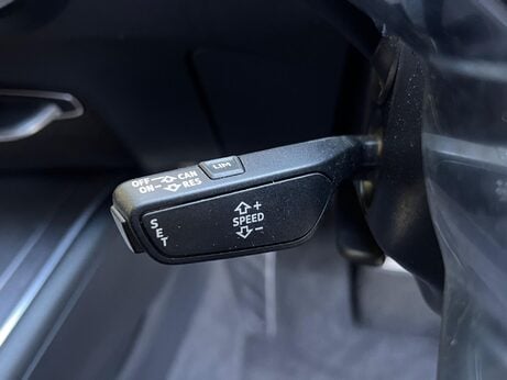 Audi TT 2.0 TFSI Black Edition S Tronic Euro 6 (s/s) 3dr 31