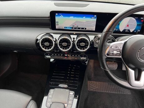 Mercedes-Benz A Class 1.3 A180 Sport (Executive) 7G-DCT Euro 6 (s/s) 5dr 91