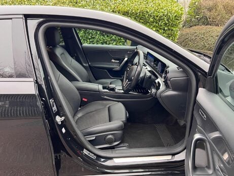 Mercedes-Benz A Class 1.3 A180 Sport (Executive) 7G-DCT Euro 6 (s/s) 5dr 14