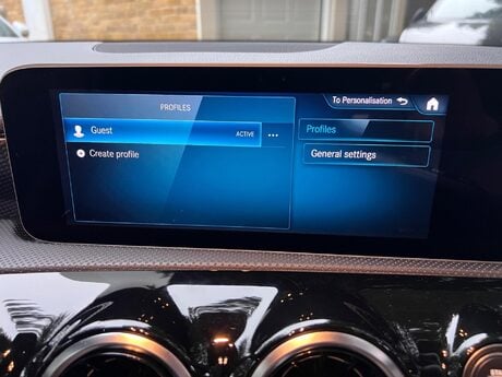 Mercedes-Benz A Class 1.3 A180 Sport (Executive) 7G-DCT Euro 6 (s/s) 5dr 71