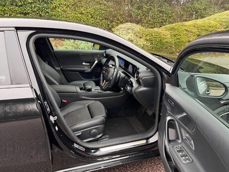 Mercedes-Benz A Class 1.3 A180 Sport (Executive) 7G-DCT Euro 6 (s/s) 5dr 64