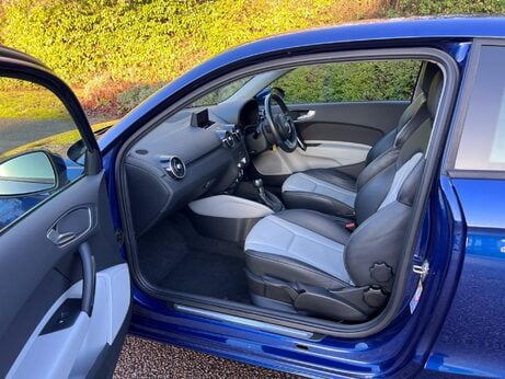 Audi A1 1.4 TFSI Sport S Tronic Euro 5 (s/s) 3dr 65