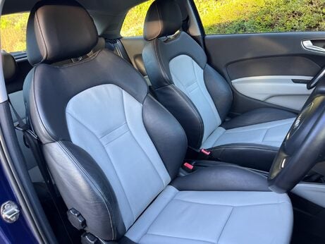 Audi A1 1.4 TFSI Sport S Tronic Euro 5 (s/s) 3dr 9