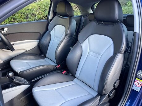 Audi A1 1.4 TFSI Sport S Tronic Euro 5 (s/s) 3dr 27