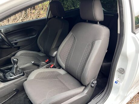 Ford Fiesta 1.0T EcoBoost Zetec S Euro 6 (s/s) 3dr 27