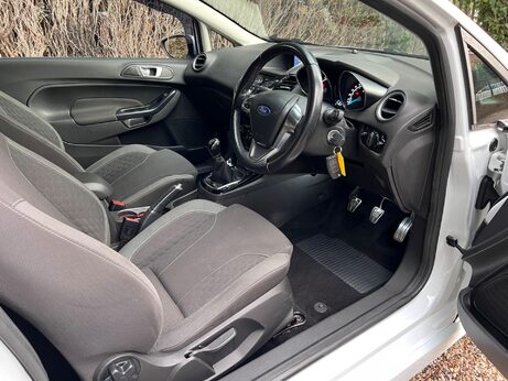 Ford Fiesta 1.0T EcoBoost Zetec S Euro 6 (s/s) 3dr 14