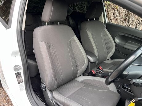 Ford Fiesta 1.0T EcoBoost Zetec S Euro 6 (s/s) 3dr 22