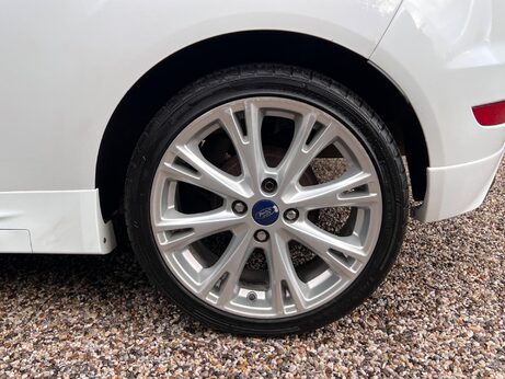 Ford Fiesta 1.0T EcoBoost Zetec S Euro 6 (s/s) 3dr 34