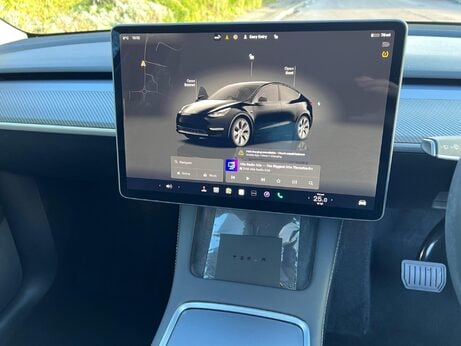 Tesla Model Y (Dual Motor) Long Range Auto 4WDE 5dr 74