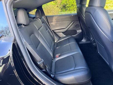 Tesla Model Y (Dual Motor) Long Range Auto 4WDE 5dr 22