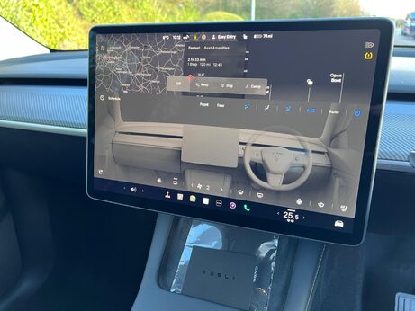 Tesla Model Y (Dual Motor) Long Range Auto 4WDE 5dr 71