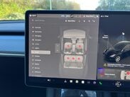 Tesla Model Y (Dual Motor) Long Range Auto 4WDE 5dr 17