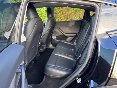 Tesla Model Y (Dual Motor) Long Range Auto 4WDE 5dr 27