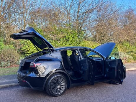 Tesla Model Y (Dual Motor) Long Range Auto 4WDE 5dr 43