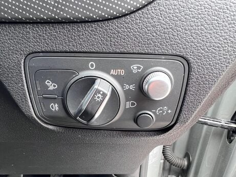 Audi Q2 1.4 TFSI CoD Edition 1 S Tronic Euro 6 (s/s) 5dr 48