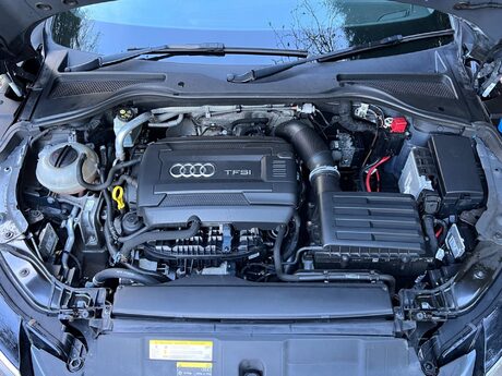 Audi TT 2.0 TFSI S line S Tronic quattro Euro 6 (s/s) 3dr 26