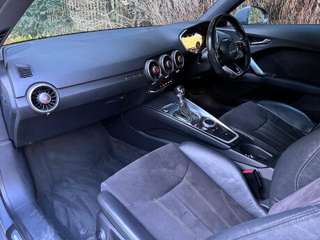 Audi TT 2.0 TFSI S line S Tronic quattro Euro 6 (s/s) 3dr 21