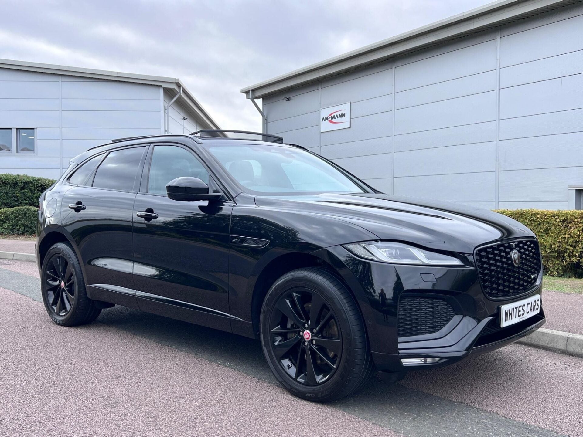 Jaguar F-Pace