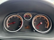 Vauxhall Corsa 1.2 EXCLUSIV AC 5d 83 BHP 31