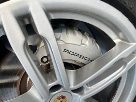 Porsche Macan 3.0 TD V6 S PDK 4WD Euro 6 (s/s) 5dr 6