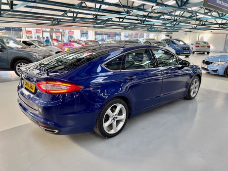 Ford Mondeo 2.0 TDCi Titanium Powershift Euro 6 (s/s) 5dr 11