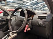 Vauxhall Astra 1.8i 16v Life 5dr 35