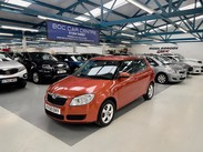 Skoda Fabia 1.6 16V 2 Tiptronic 5dr 1