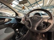 Toyota Aygo 1.0 VVT-i Move Euro 5 5dr 71