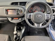 Toyota Yaris 1.33 Dual VVT-i Icon Plus Euro 5 5dr 29