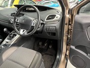 Renault Scenic Xmod 1.6 VVT Dynamique TomTom Euro 5 5dr 17