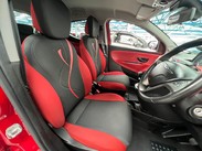 Chrysler Ypsilon 1.2 Black&Red Euro 5 (s/s) 5dr 13