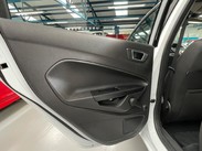 Ford Fiesta 1.0T EcoBoost Titanium Euro 5 (s/s) 5dr 13