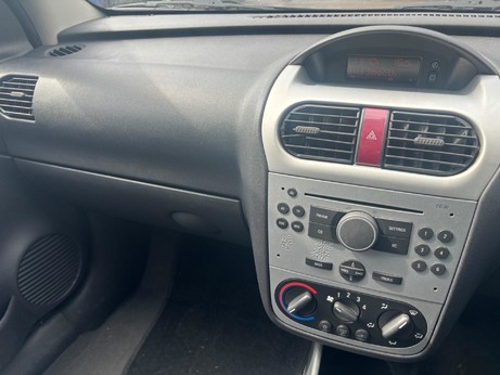 Vauxhall Corsa 1.2i 16v SXi 3dr 19