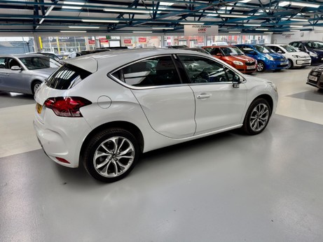 Citroen DS4 1.6 e-HDi Airdream DStyle Euro 5 (s/s) 5dr 8