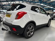 Vauxhall Mokka 1.6 CDTi Exclusiv 2WD Euro 6 (s/s) 5dr 9