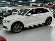 Audi Q5 2.0 TFSI S line S Tronic quattro Euro 6 (s/s) 5dr 4