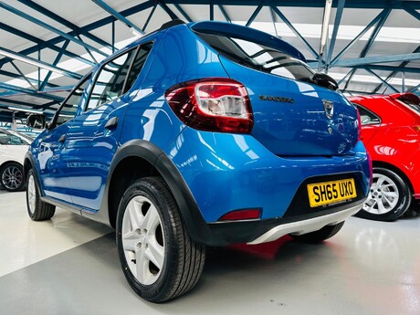 Dacia Sandero Stepway 0.9 TCe Ambiance Euro 6 (s/s) 5dr 8