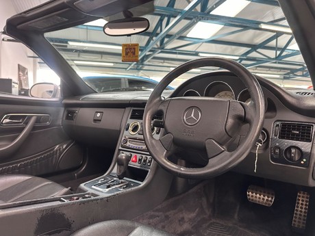 Mercedes-Benz SLK 2.3 SLK230 Kompressor Kompressor 2dr 39